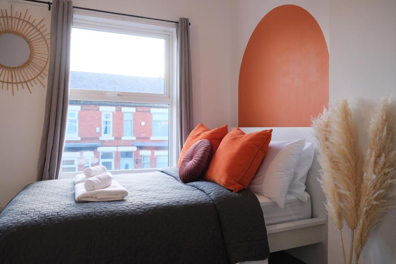 Bee Stays - Pickmere House Warrington Bagian luar foto