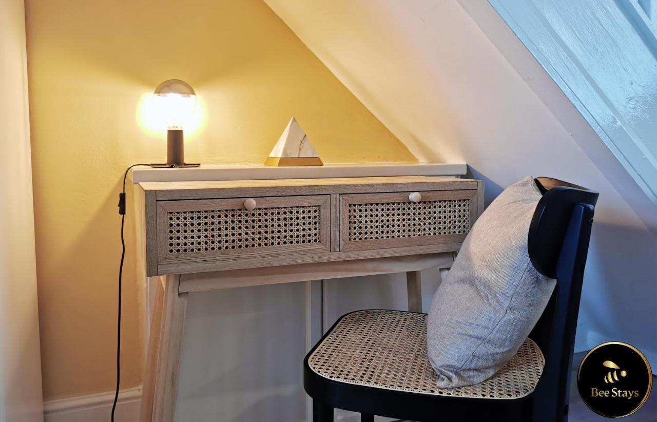 Bee Stays - Pickmere House Warrington Bagian luar foto