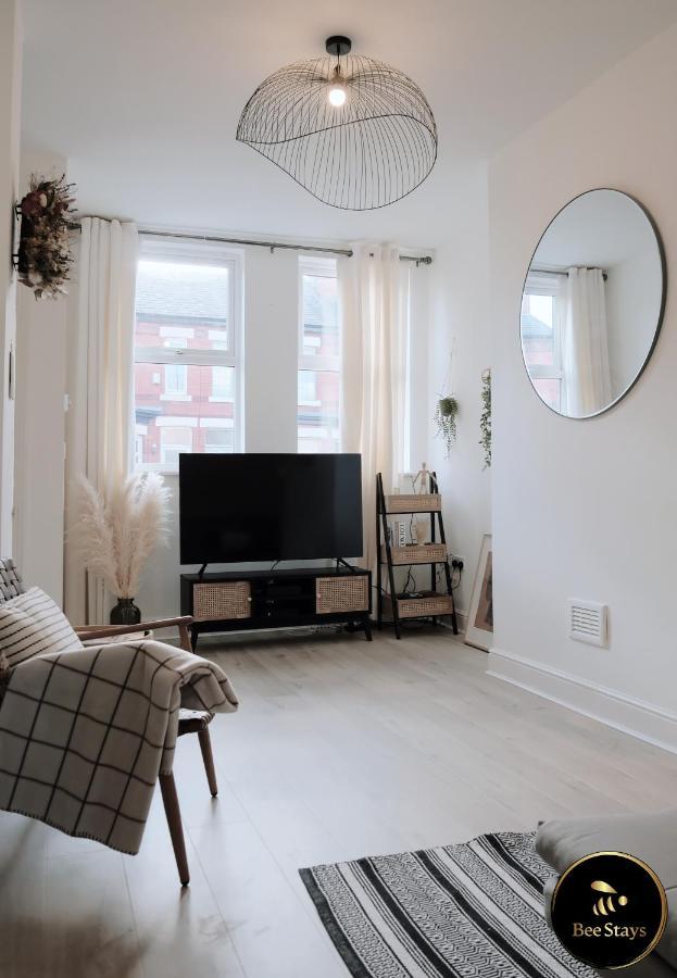 Bee Stays - Pickmere House Warrington Bagian luar foto