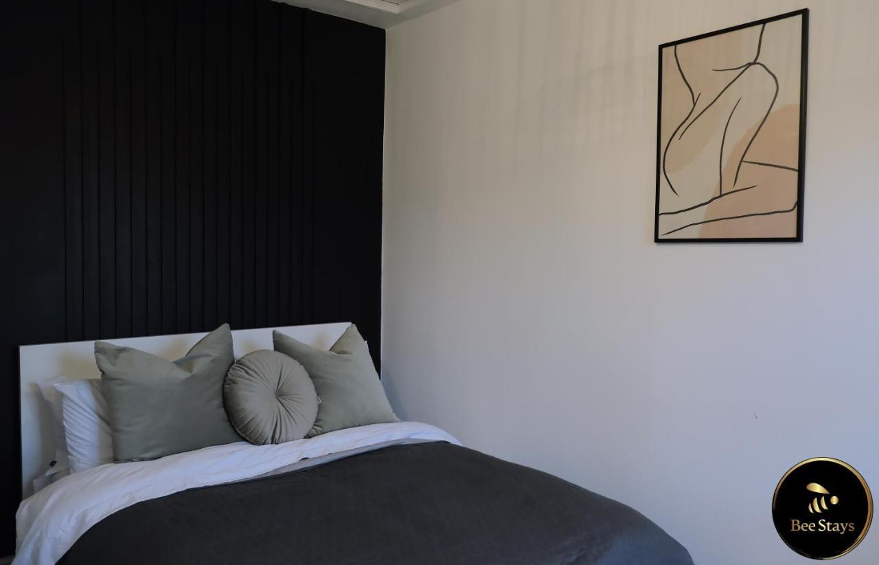 Bee Stays - Pickmere House Warrington Bagian luar foto